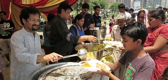 ||21 September 2016||Ruchi Tiwari and Prashant Mudgal organized a community meal in association with SOUL.