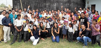 ||4 October 2016||Employees of Max Lifestyle organized `A day of community service’ with children of SOUL Gokul Vidyapeeth.