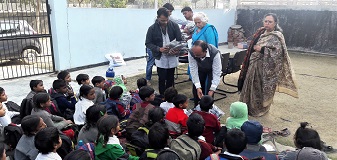 ||7 December 2016|| Vikas Jain distributed sweaters and woolen caps to children of SOUL Gokul Vidyapeeth.